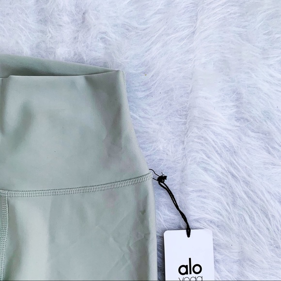 ALO YOGA Pistachio High Waist Airbrush Legging - Picture 9 of 10